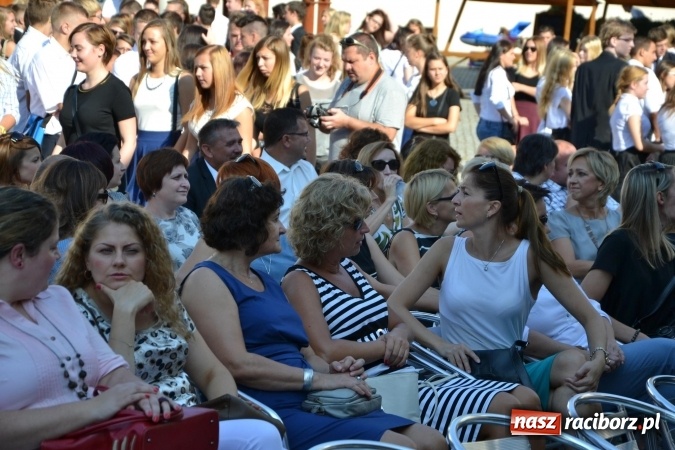 Zdjęcie w galerii na portalu naszraciborz.pl: Centrum Kształcenia Zawodowego i Ustawicznego nr 1 w Raciborzu zainaugurowało rok szkolny na zamku wiadomości z regionu