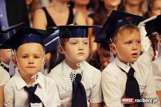 Zdjęcie w galerii na portalu naszraciborz.pl: Miejska inauguracja roku szkolnego w tym roku na Ostrogu wiadomości z regionu