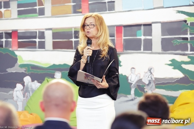 Zdjęcie w galerii na portalu naszraciborz.pl: Miejska inauguracja roku szkolnego w tym roku na Ostrogu wiadomości z regionu