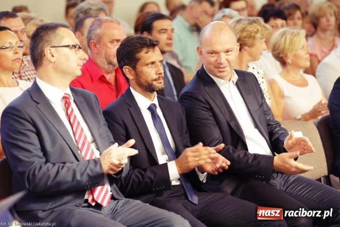 Zdjęcie w galerii na portalu naszraciborz.pl: Miejska inauguracja roku szkolnego w tym roku na Ostrogu wiadomości z regionu