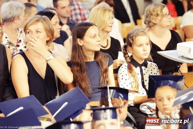 Zdjęcie w galerii na portalu naszraciborz.pl: Miejska inauguracja roku szkolnego w tym roku na Ostrogu wiadomości z regionu