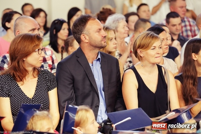 Zdjęcie w galerii na portalu naszraciborz.pl: Miejska inauguracja roku szkolnego w tym roku na Ostrogu wiadomości z regionu