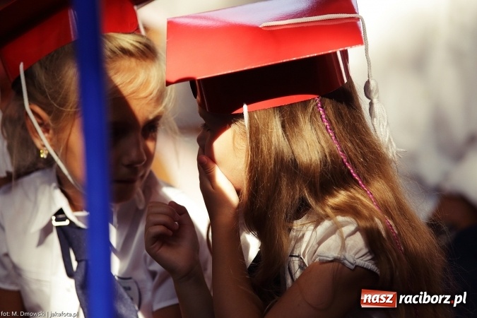 Zdjęcie w galerii na portalu naszraciborz.pl: Miejska inauguracja roku szkolnego w tym roku na Ostrogu wiadomości z regionu