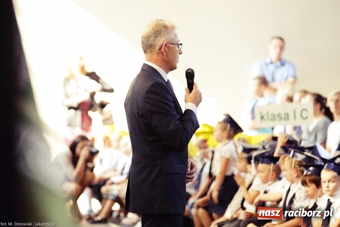 Zdjęcie w galerii na portalu naszraciborz.pl: Miejska inauguracja roku szkolnego w tym roku na Ostrogu wiadomości z regionu