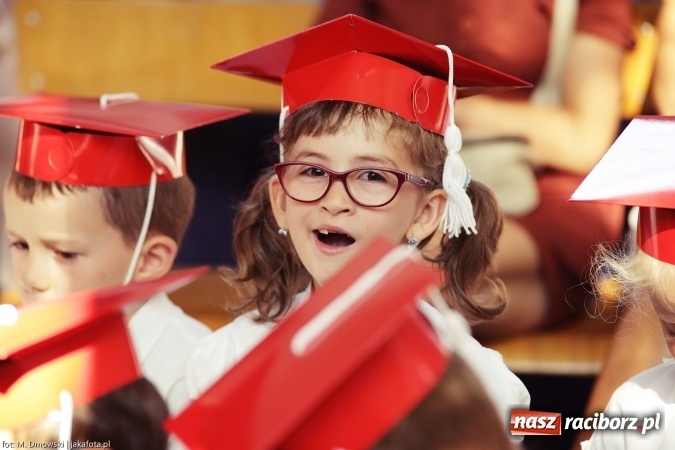 Zdjęcie w galerii na portalu naszraciborz.pl: Miejska inauguracja roku szkolnego w tym roku na Ostrogu wiadomości z regionu