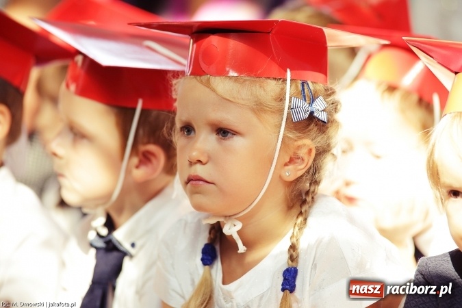 Zdjęcie w galerii na portalu naszraciborz.pl: Miejska inauguracja roku szkolnego w tym roku na Ostrogu wiadomości z regionu