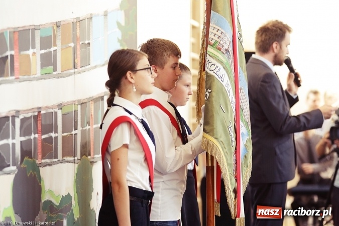 Zdjęcie w galerii na portalu naszraciborz.pl: Miejska inauguracja roku szkolnego w tym roku na Ostrogu wiadomości z regionu