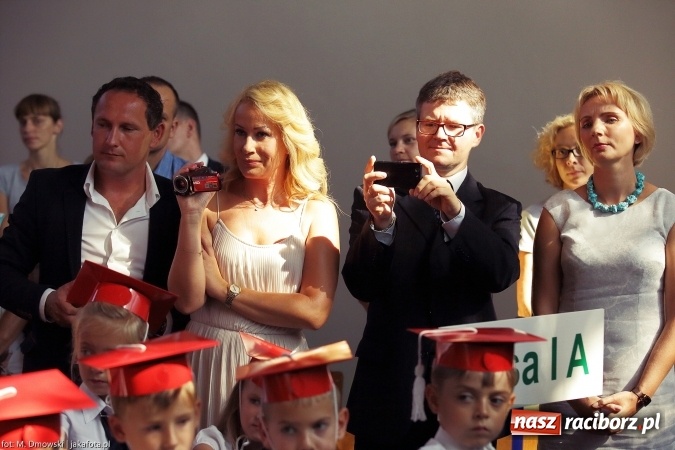 Zdjęcie w galerii na portalu naszraciborz.pl: Miejska inauguracja roku szkolnego w tym roku na Ostrogu wiadomości z regionu