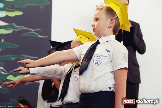 Zdjęcie w galerii na portalu naszraciborz.pl: Miejska inauguracja roku szkolnego w tym roku na Ostrogu wiadomości z regionu