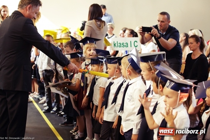 Zdjęcie w galerii na portalu naszraciborz.pl: Miejska inauguracja roku szkolnego w tym roku na Ostrogu wiadomości z regionu