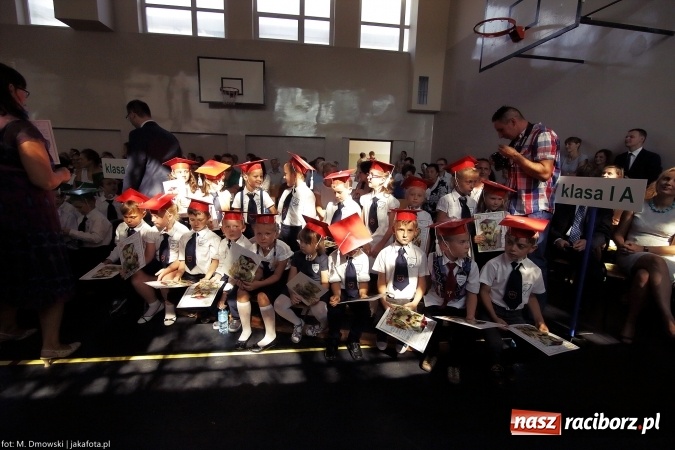 Zdjęcie w galerii na portalu naszraciborz.pl: Miejska inauguracja roku szkolnego w tym roku na Ostrogu wiadomości z regionu