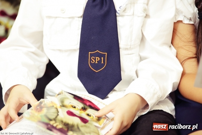 Zdjęcie w galerii na portalu naszraciborz.pl: Miejska inauguracja roku szkolnego w tym roku na Ostrogu wiadomości z regionu