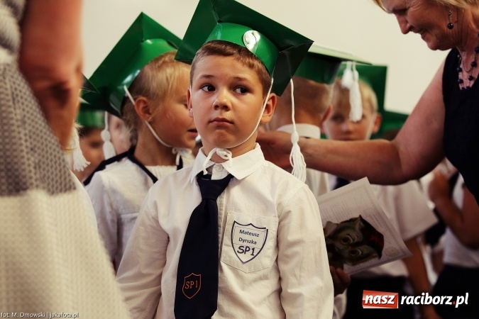Zdjęcie w galerii na portalu naszraciborz.pl: Miejska inauguracja roku szkolnego w tym roku na Ostrogu wiadomości z regionu