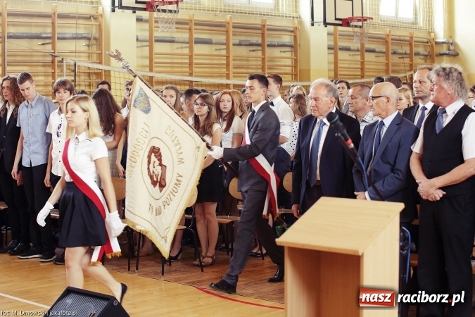 Zdjęcie w galerii na portalu naszraciborz.pl: II LO wsp&oacute;łorganizatorem tegorocznej Powiatowej Inauguracji Roku Szkolnego wiadomości z regionu