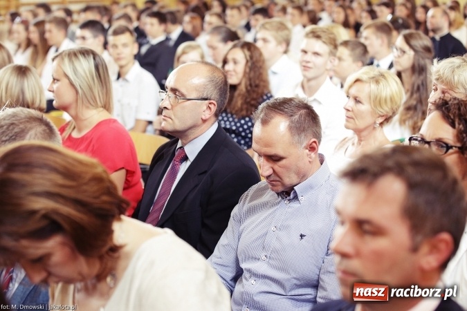 Zdjęcie w galerii na portalu naszraciborz.pl: II LO wsp&oacute;łorganizatorem tegorocznej Powiatowej Inauguracji Roku Szkolnego wiadomości z regionu