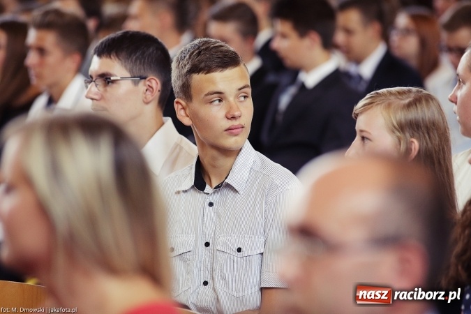 Zdjęcie w galerii na portalu naszraciborz.pl: II LO wsp&oacute;łorganizatorem tegorocznej Powiatowej Inauguracji Roku Szkolnego wiadomości z regionu