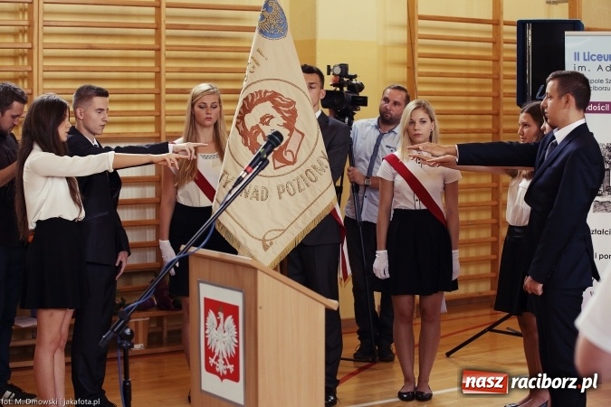 Zdjęcie w galerii na portalu naszraciborz.pl: II LO wsp&oacute;łorganizatorem tegorocznej Powiatowej Inauguracji Roku Szkolnego wiadomości z regionu