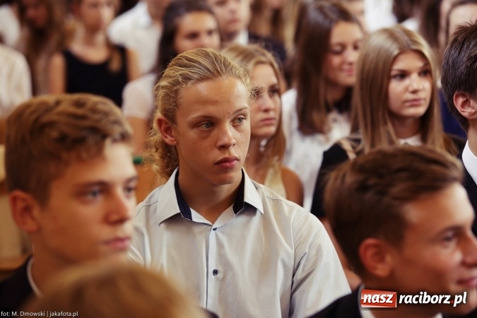 Zdjęcie w galerii na portalu naszraciborz.pl: II LO wsp&oacute;łorganizatorem tegorocznej Powiatowej Inauguracji Roku Szkolnego wiadomości z regionu