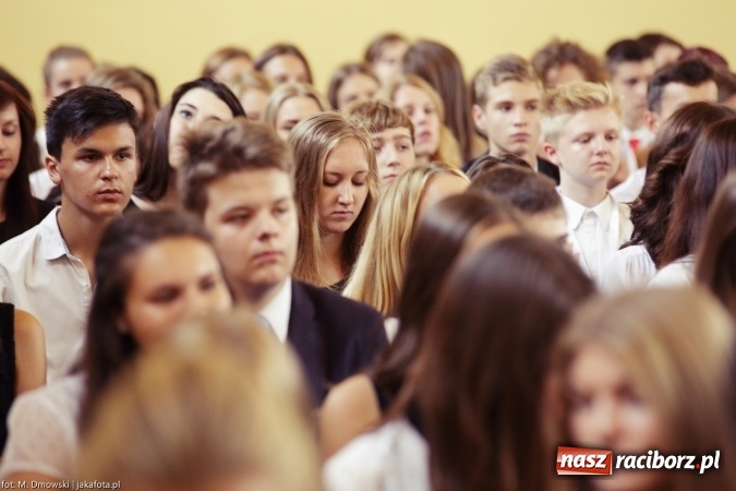 Zdjęcie w galerii na portalu naszraciborz.pl: II LO wsp&oacute;łorganizatorem tegorocznej Powiatowej Inauguracji Roku Szkolnego wiadomości z regionu