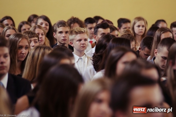 Zdjęcie w galerii na portalu naszraciborz.pl: II LO wsp&oacute;łorganizatorem tegorocznej Powiatowej Inauguracji Roku Szkolnego wiadomości z regionu