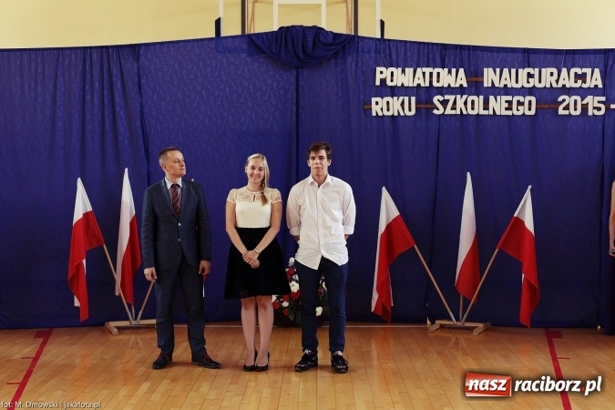 Zdjęcie w galerii na portalu naszraciborz.pl: II LO wsp&oacute;łorganizatorem tegorocznej Powiatowej Inauguracji Roku Szkolnego wiadomości z regionu