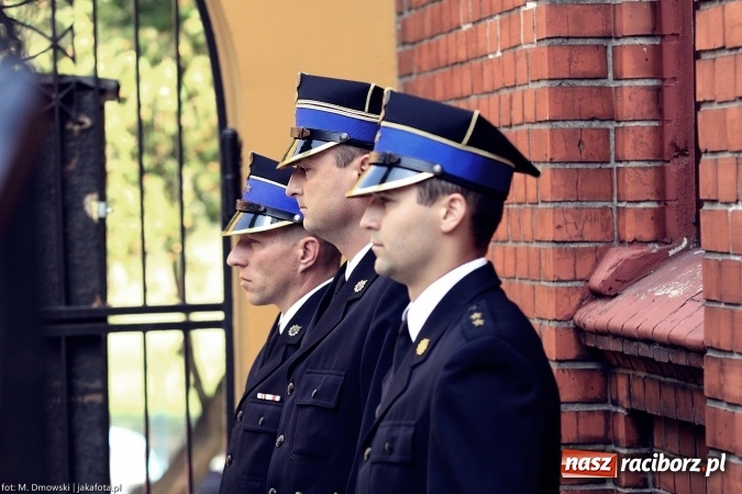 Zdjęcie w galerii na portalu naszraciborz.pl: Na cmentarzu Jeruzalem pożegnano Czesława Walę, byłego prezydenta Raciborza wiadomości z regionu