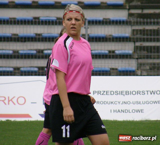 Zdjęcie w galerii na portalu naszraciborz.pl: Derby powiatu raciborskiego w II lidze piłki nożnej kobiet wiadomości z regionu