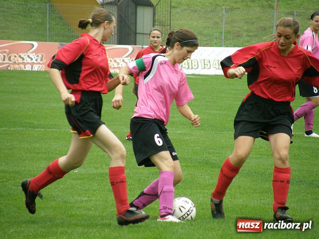 Zdjęcie w galerii na portalu naszraciborz.pl: Derby powiatu raciborskiego w II lidze piłki nożnej kobiet wiadomości z regionu