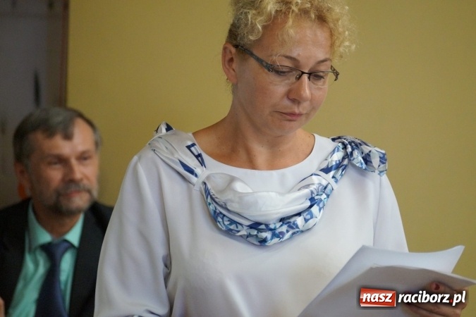 Zdjęcie w galerii na portalu naszraciborz.pl: Nauczyciele i uczniowie w Nędzy bohaterami Lalki  wiadomości z regionu