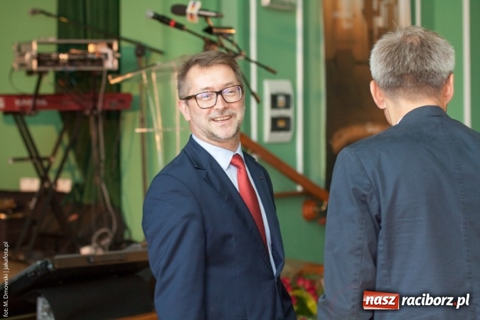 Zdjęcie w galerii na portalu naszraciborz.pl: Dzień Energetyka 2015. Uroczysta akademia w pałacyku Rafako wiadomości z regionu