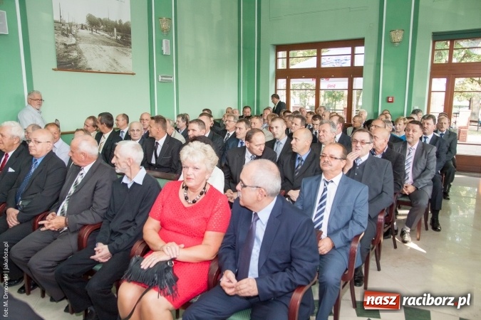 Zdjęcie w galerii na portalu naszraciborz.pl: Dzień Energetyka 2015. Uroczysta akademia w pałacyku Rafako wiadomości z regionu