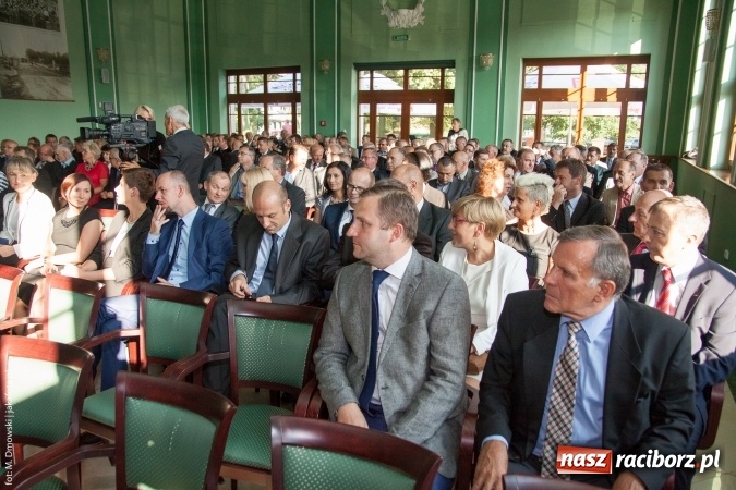 Zdjęcie w galerii na portalu naszraciborz.pl: Dzień Energetyka 2015. Uroczysta akademia w pałacyku Rafako wiadomości z regionu