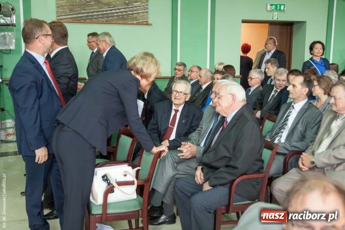 Zdjęcie w galerii na portalu naszraciborz.pl: Dzień Energetyka 2015. Uroczysta akademia w pałacyku Rafako wiadomości z regionu