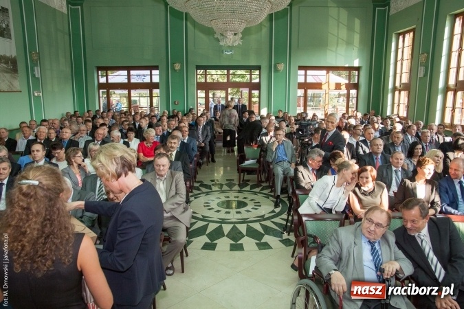 Zdjęcie w galerii na portalu naszraciborz.pl: Dzień Energetyka 2015. Uroczysta akademia w pałacyku Rafako wiadomości z regionu