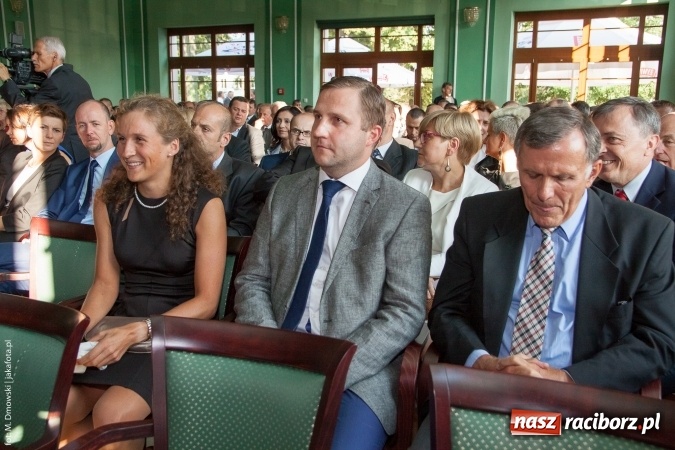 Zdjęcie w galerii na portalu naszraciborz.pl: Dzień Energetyka 2015. Uroczysta akademia w pałacyku Rafako wiadomości z regionu