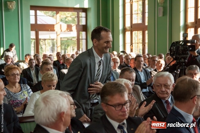 Zdjęcie w galerii na portalu naszraciborz.pl: Dzień Energetyka 2015. Uroczysta akademia w pałacyku Rafako wiadomości z regionu