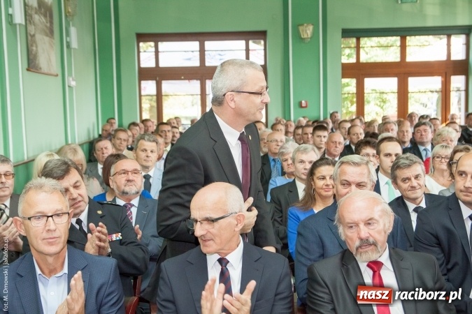 Zdjęcie w galerii na portalu naszraciborz.pl: Dzień Energetyka 2015. Uroczysta akademia w pałacyku Rafako wiadomości z regionu