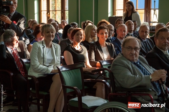 Zdjęcie w galerii na portalu naszraciborz.pl: Dzień Energetyka 2015. Uroczysta akademia w pałacyku Rafako wiadomości z regionu