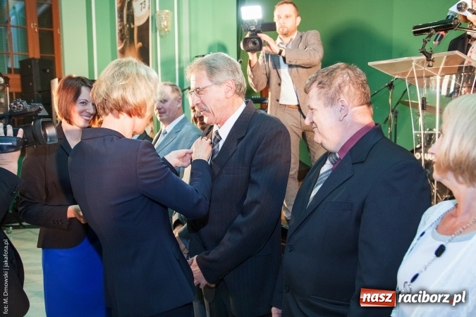 Zdjęcie w galerii na portalu naszraciborz.pl: Dzień Energetyka 2015. Uroczysta akademia w pałacyku Rafako wiadomości z regionu