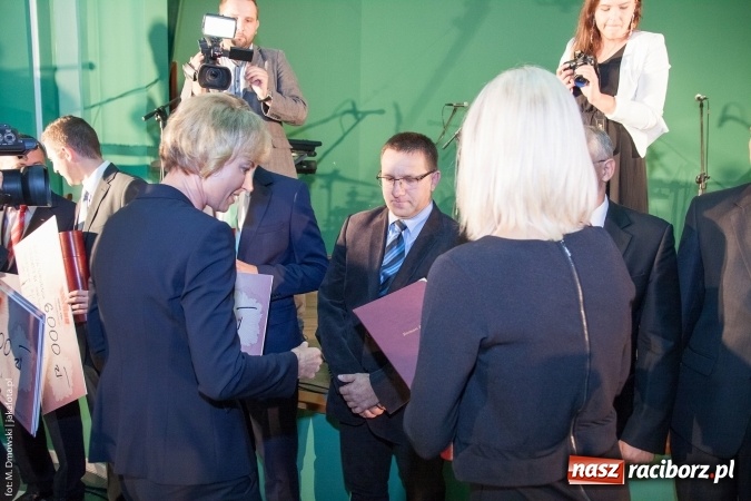 Zdjęcie w galerii na portalu naszraciborz.pl: Dzień Energetyka 2015. Uroczysta akademia w pałacyku Rafako wiadomości z regionu