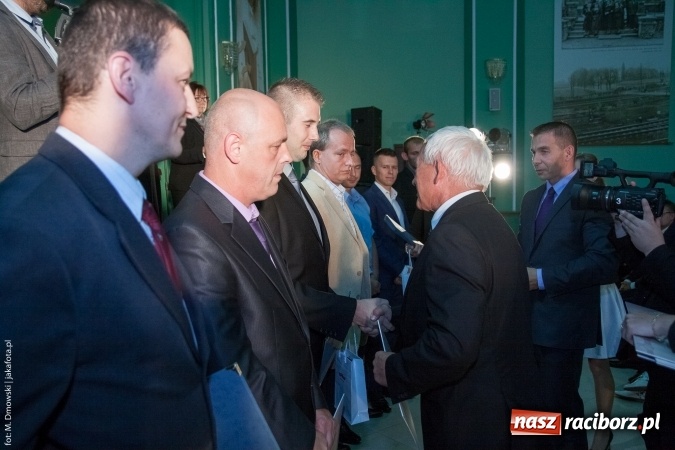 Zdjęcie w galerii na portalu naszraciborz.pl: Dzień Energetyka 2015. Uroczysta akademia w pałacyku Rafako wiadomości z regionu