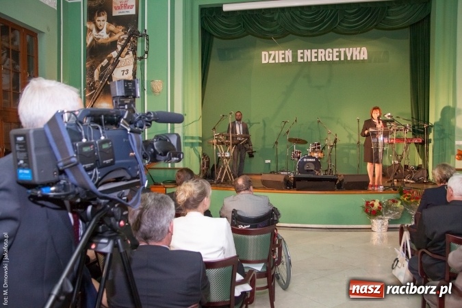 Zdjęcie w galerii na portalu naszraciborz.pl: Dzień Energetyka 2015. Uroczysta akademia w pałacyku Rafako wiadomości z regionu