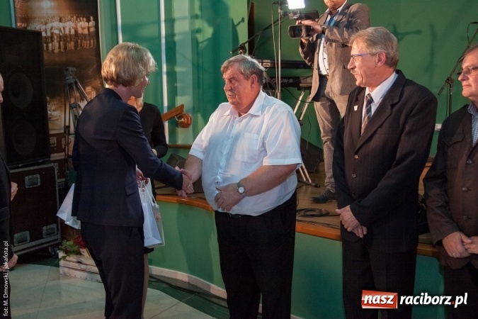 Zdjęcie w galerii na portalu naszraciborz.pl: Dzień Energetyka 2015. Uroczysta akademia w pałacyku Rafako wiadomości z regionu