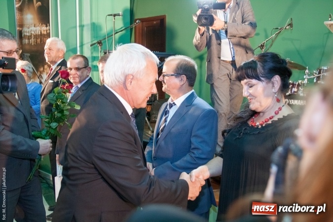 Zdjęcie w galerii na portalu naszraciborz.pl: Dzień Energetyka 2015. Uroczysta akademia w pałacyku Rafako wiadomości z regionu