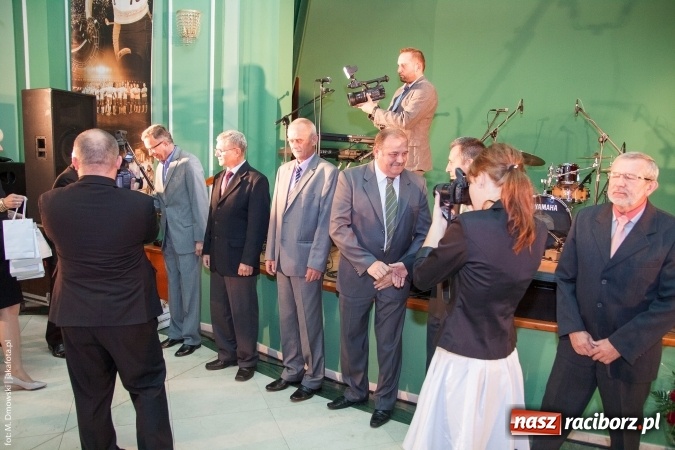 Zdjęcie w galerii na portalu naszraciborz.pl: Dzień Energetyka 2015. Uroczysta akademia w pałacyku Rafako wiadomości z regionu