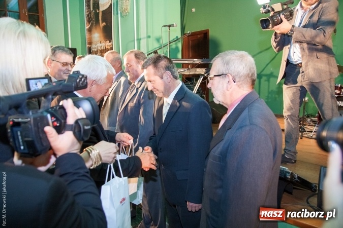 Zdjęcie w galerii na portalu naszraciborz.pl: Dzień Energetyka 2015. Uroczysta akademia w pałacyku Rafako wiadomości z regionu