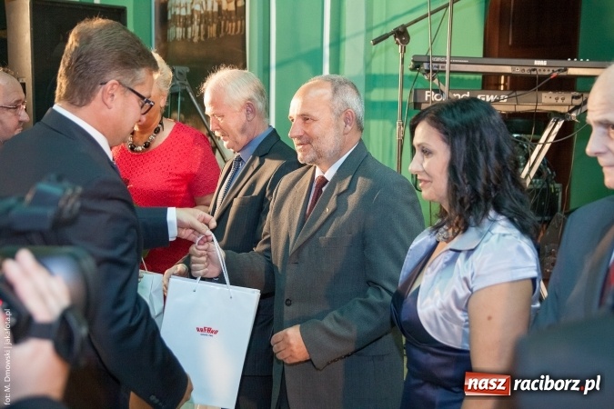 Zdjęcie w galerii na portalu naszraciborz.pl: Dzień Energetyka 2015. Uroczysta akademia w pałacyku Rafako wiadomości z regionu