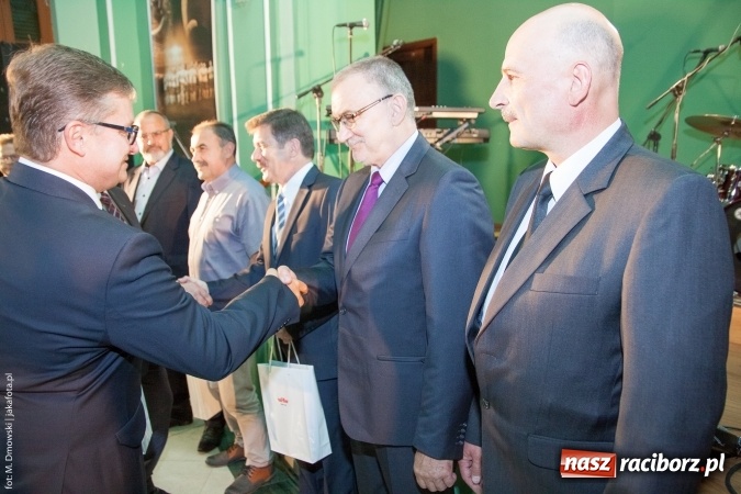 Zdjęcie w galerii na portalu naszraciborz.pl: Dzień Energetyka 2015. Uroczysta akademia w pałacyku Rafako wiadomości z regionu