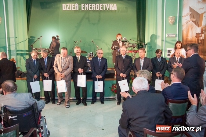 Zdjęcie w galerii na portalu naszraciborz.pl: Dzień Energetyka 2015. Uroczysta akademia w pałacyku Rafako wiadomości z regionu