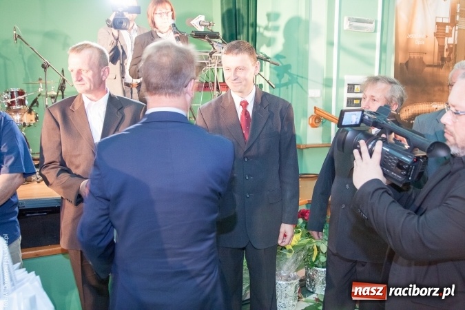 Zdjęcie w galerii na portalu naszraciborz.pl: Dzień Energetyka 2015. Uroczysta akademia w pałacyku Rafako wiadomości z regionu